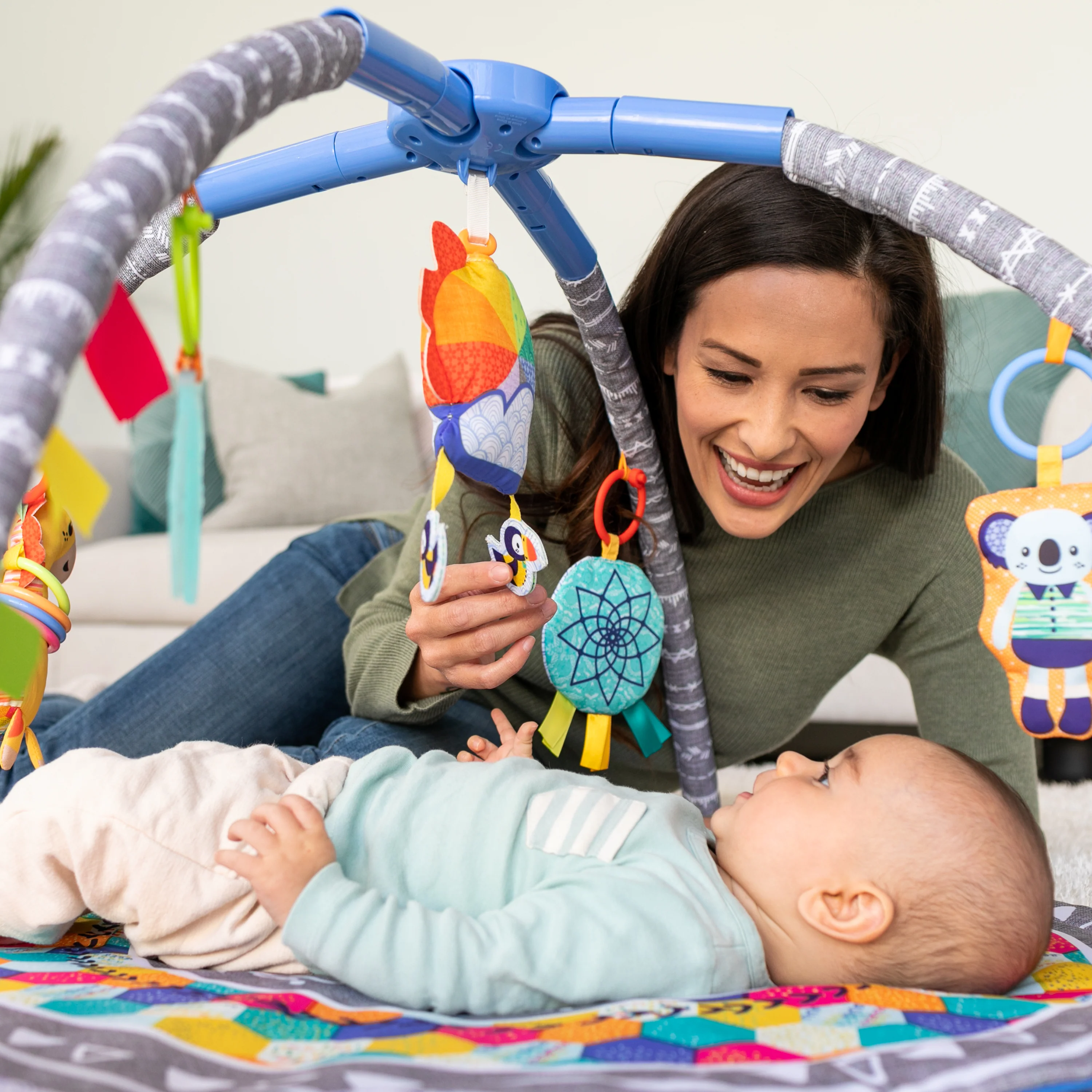 4-IN-1 TWIST & FOLD MUSICAL MOBILE GYM™ - Image 10