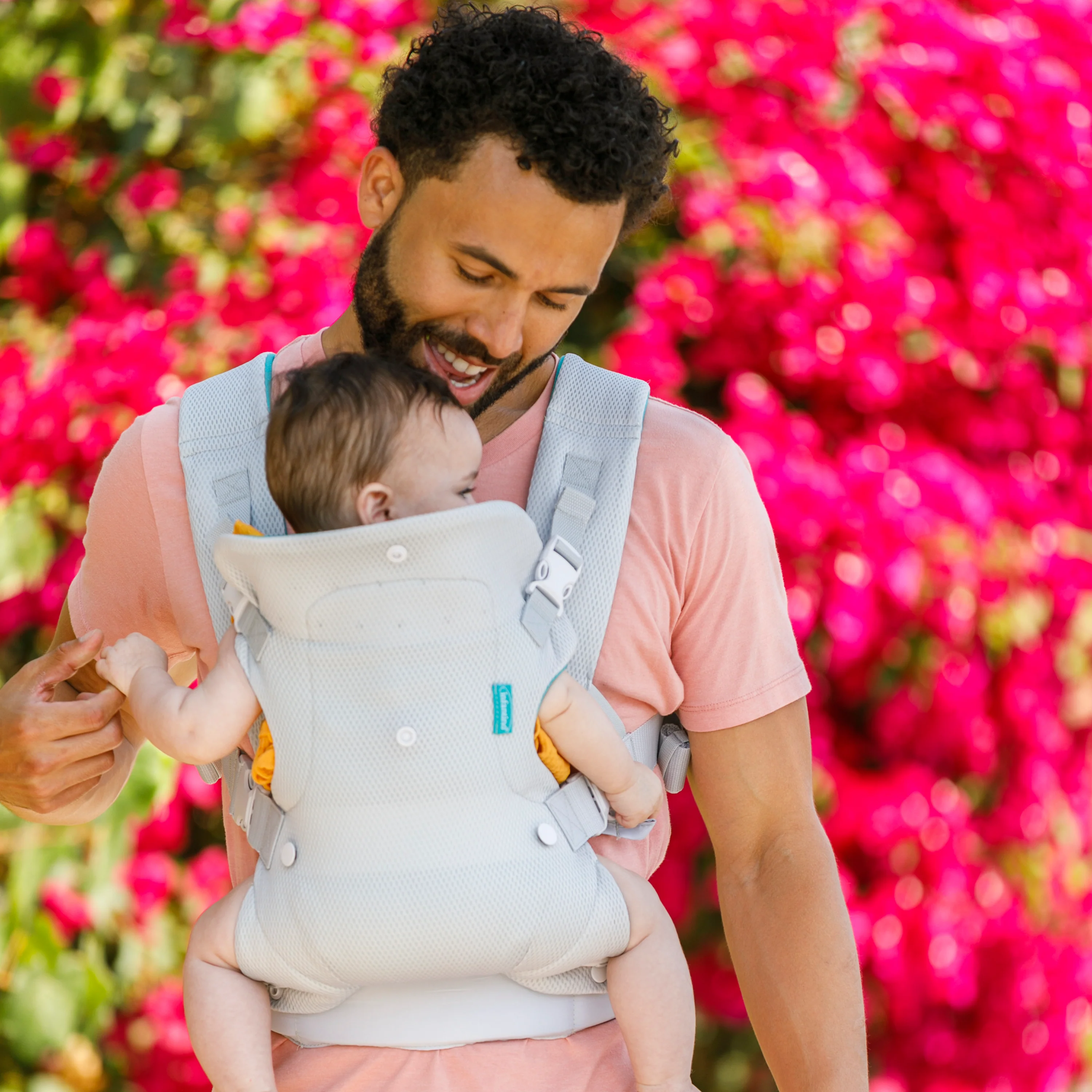 Flip™ 4-in-1 Light & Airy Convertible Carrier - Image 11