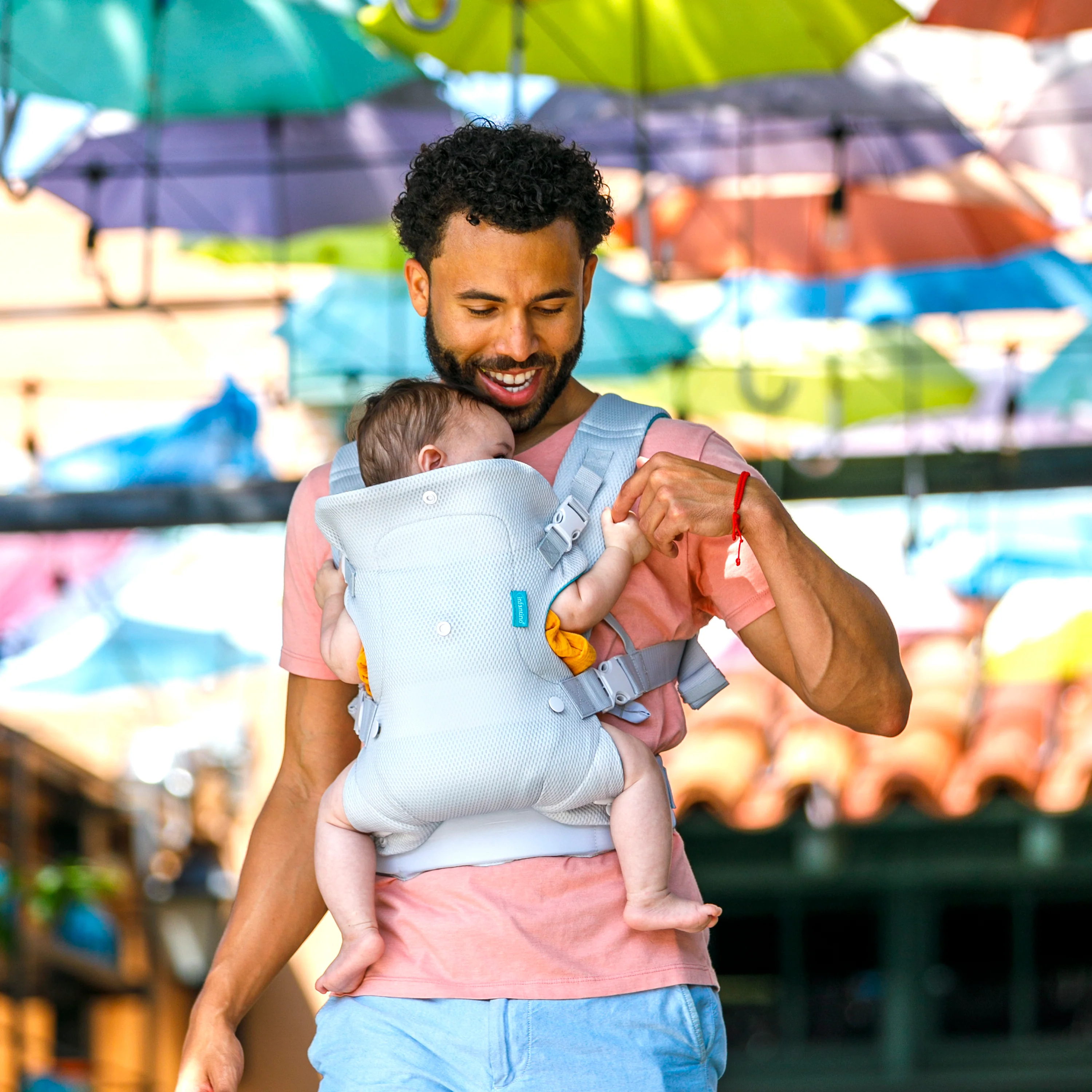 Flip™ 4-in-1 Light & Airy Convertible Carrier - Image 8